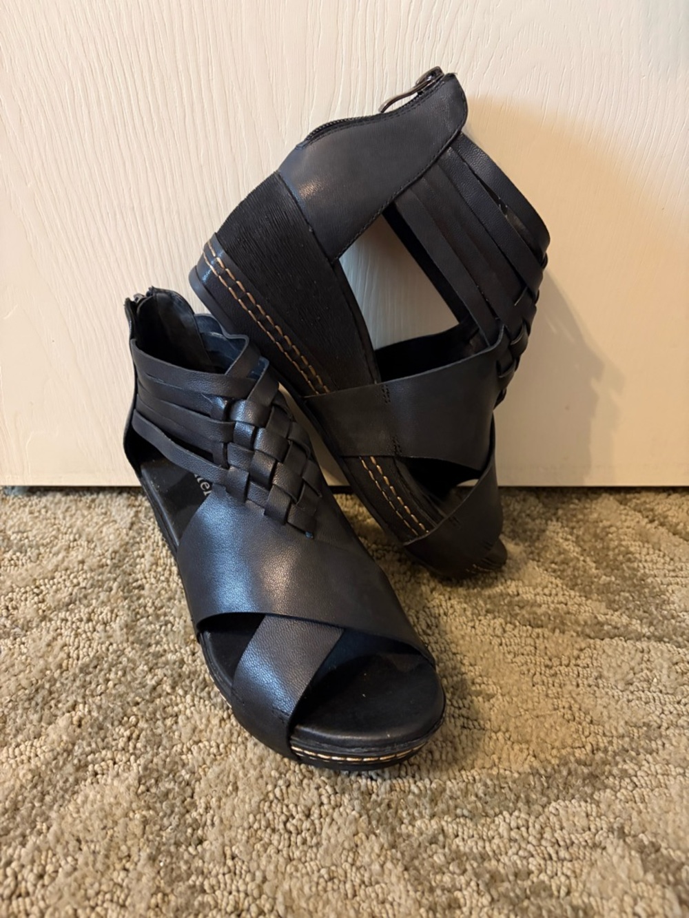 Antelope leather woven sandals